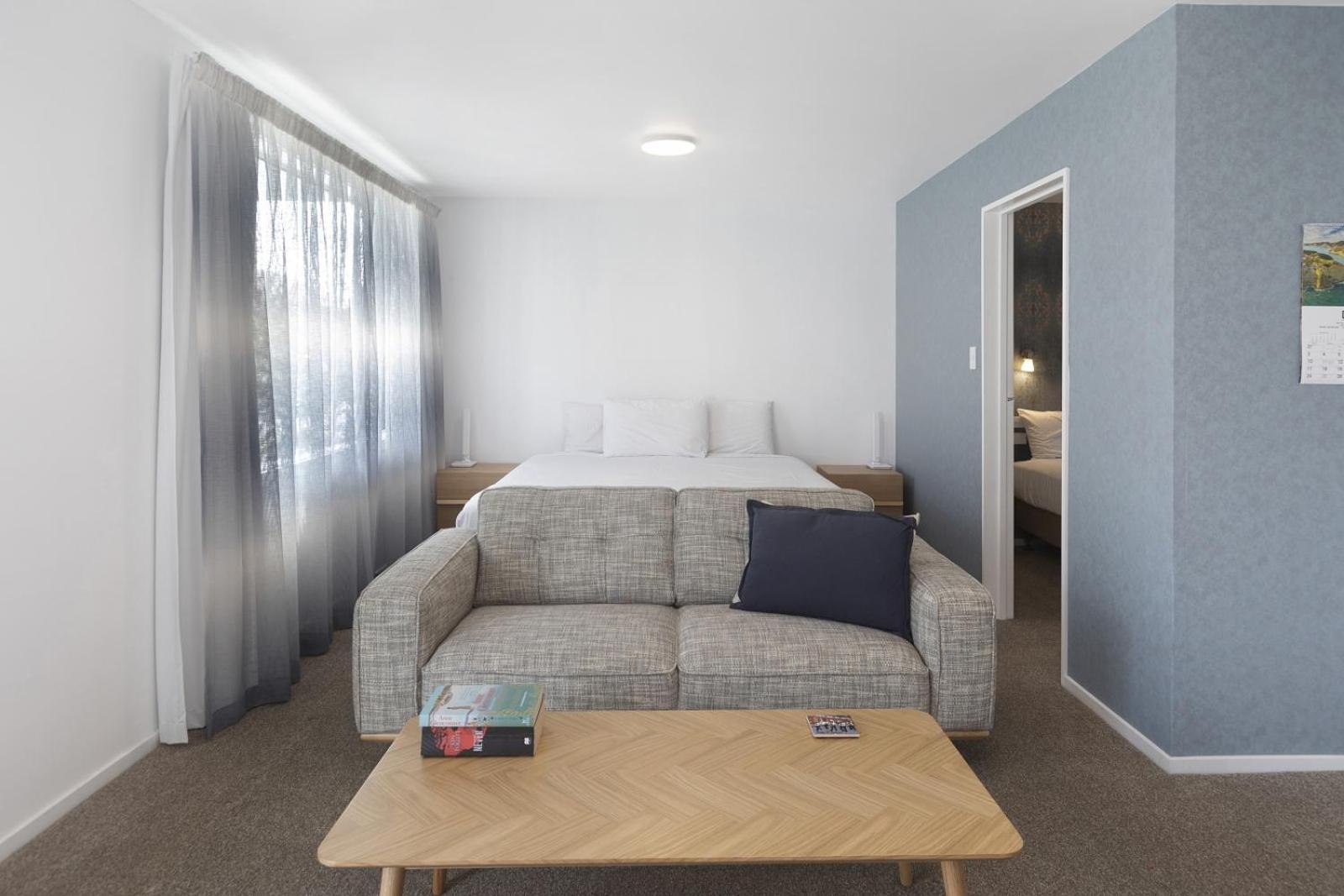 The Adelphi Motel Christchurch Exterior photo